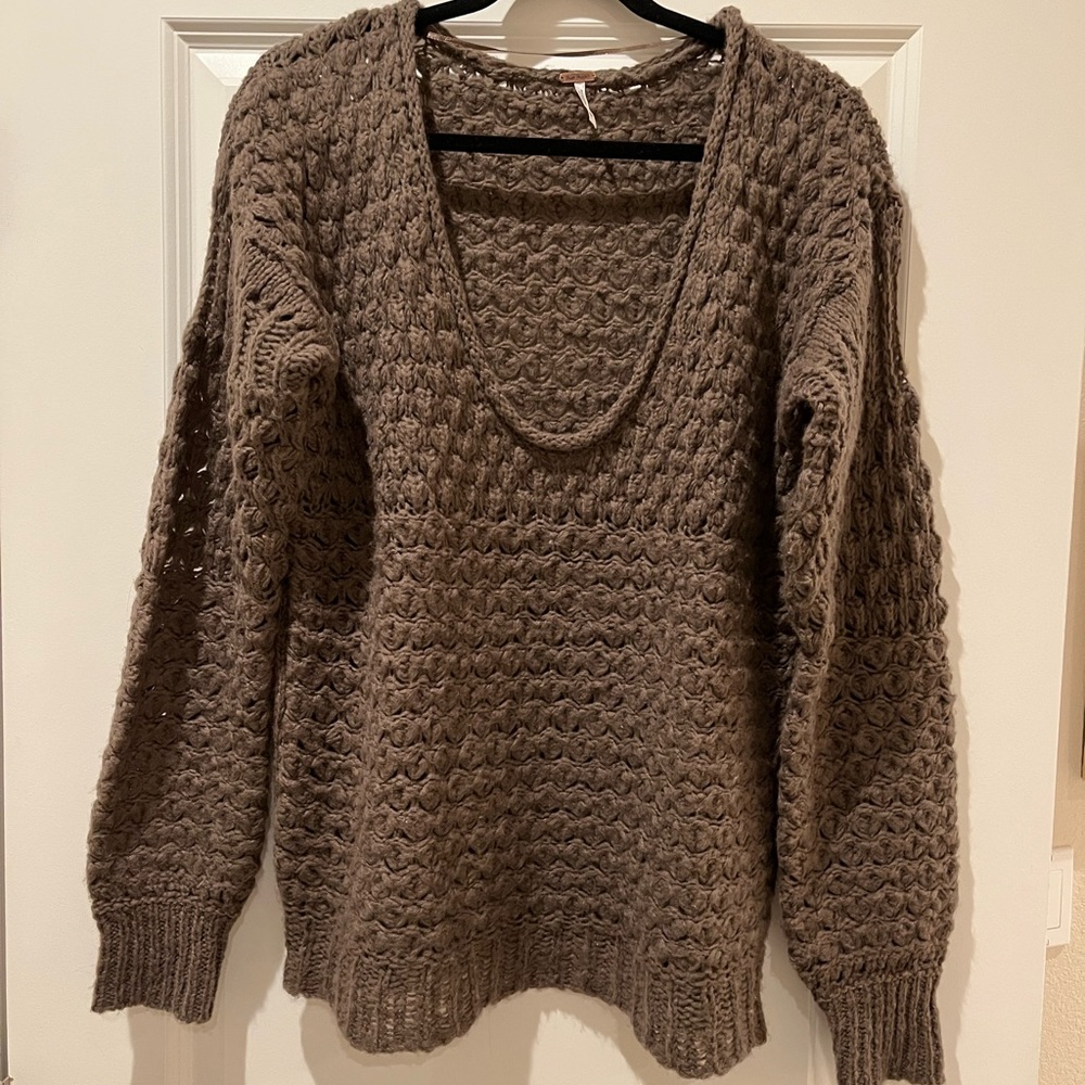 Free people sweater. Only worn a few times.